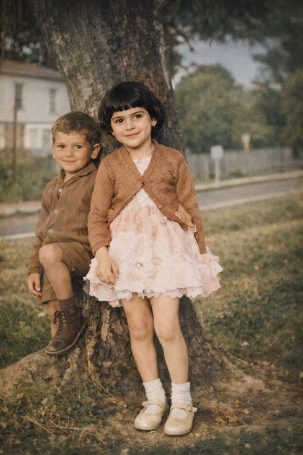 A mesma foto restaurada, nítida e com as cores de volta